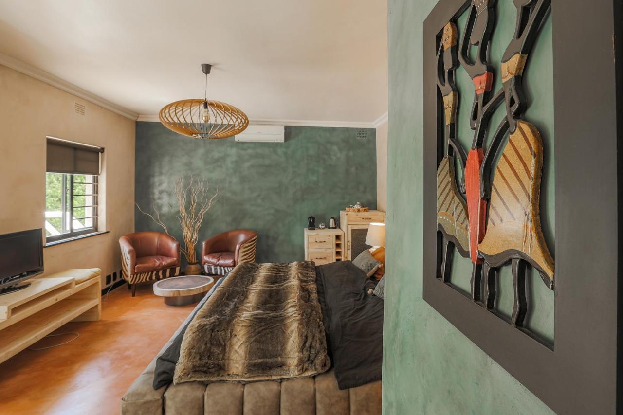 Yebo Boutique Guesthouse Сомерсет-Вест Екстер'єр фото