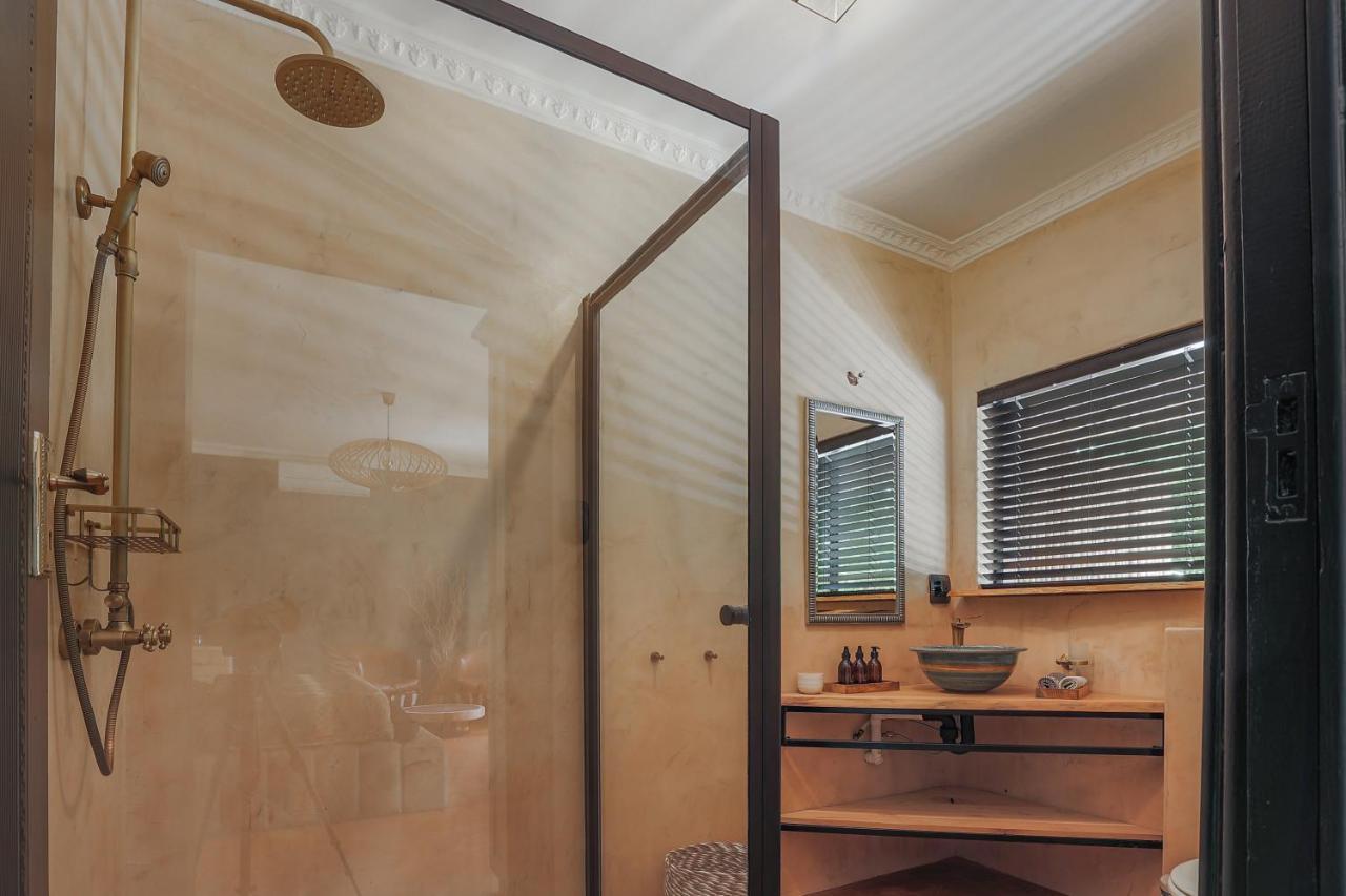 Yebo Boutique Guesthouse Сомерсет-Вест Екстер'єр фото